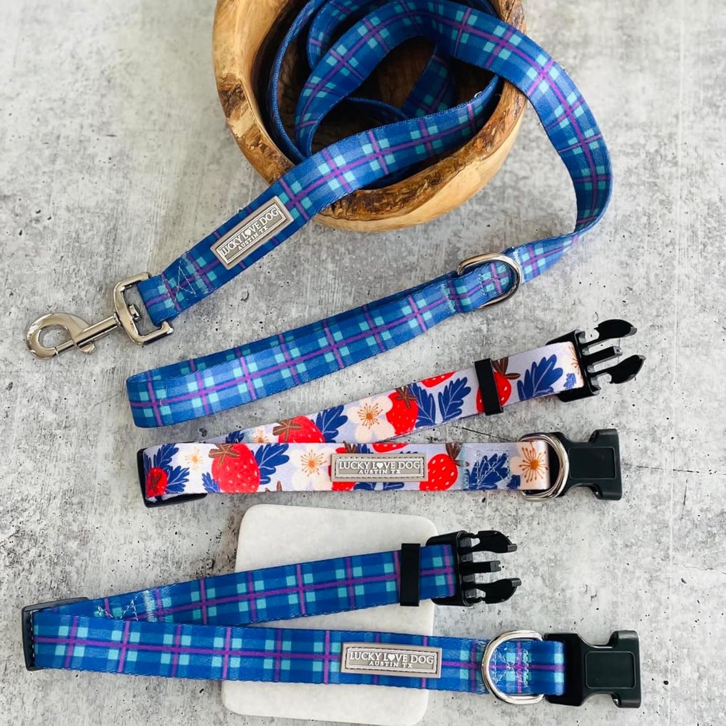 - Adjustable Dog Collar with Easy Click Buckle for Small to Large Dogs, Durable, & Comfortable for Male & Female Dogs, Pet Collar for Puppies & Adult Ones - Scotty, Large